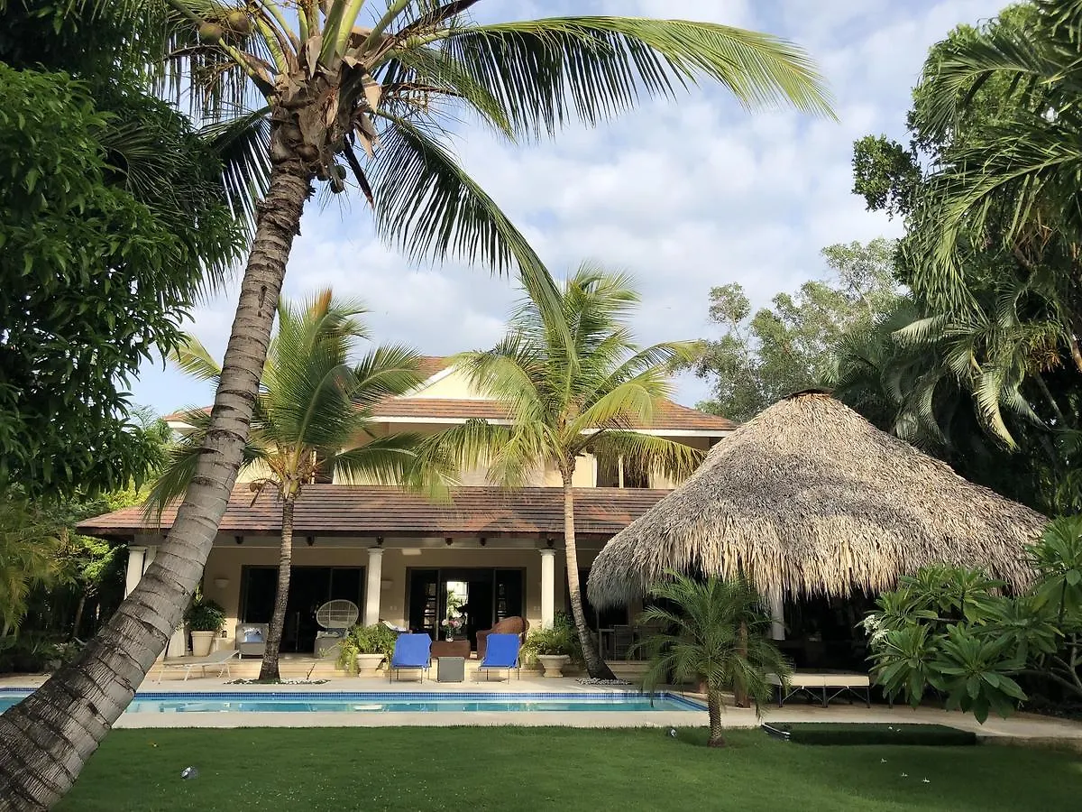 Hotel Chalet Calle Los Cocos Punta Cana 0*,