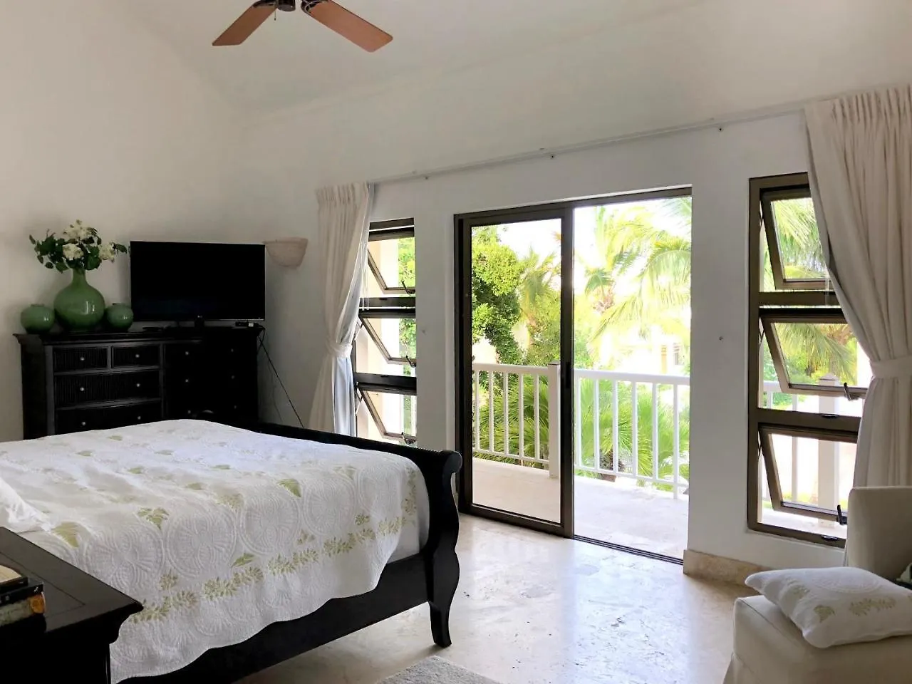 Hotel Chalet Calle Los Cocos Punta Cana Villa